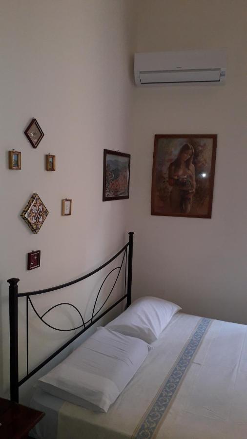 Isola Bella Room マツァーラ・デル・ヴァッロ エクステリア 写真